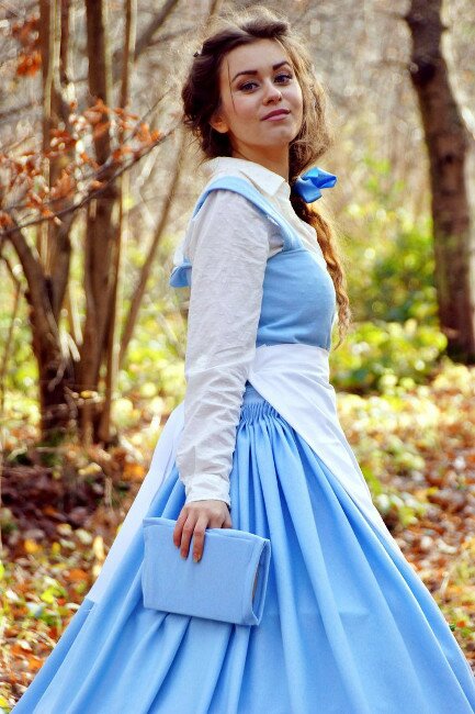 Discover Something More With This Beautiful Belle Cosplay